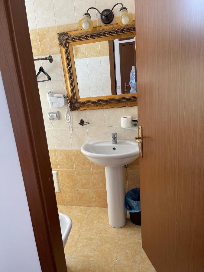 Antico Belvedere B&B Lecce Bagian luar foto