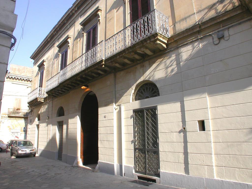 Antico Belvedere B&B Lecce Bagian luar foto