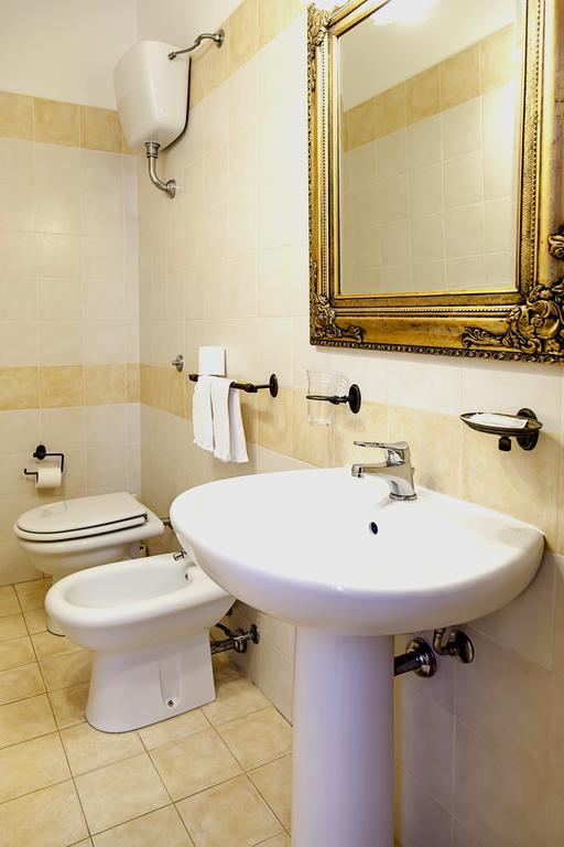 Antico Belvedere B&B Lecce Bagian luar foto